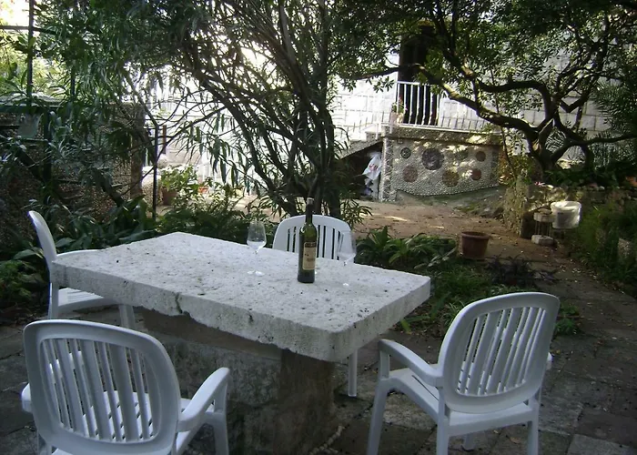 Andriuci Apartment *