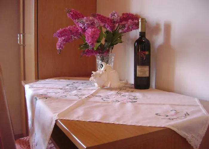 Apartment Andriuci *